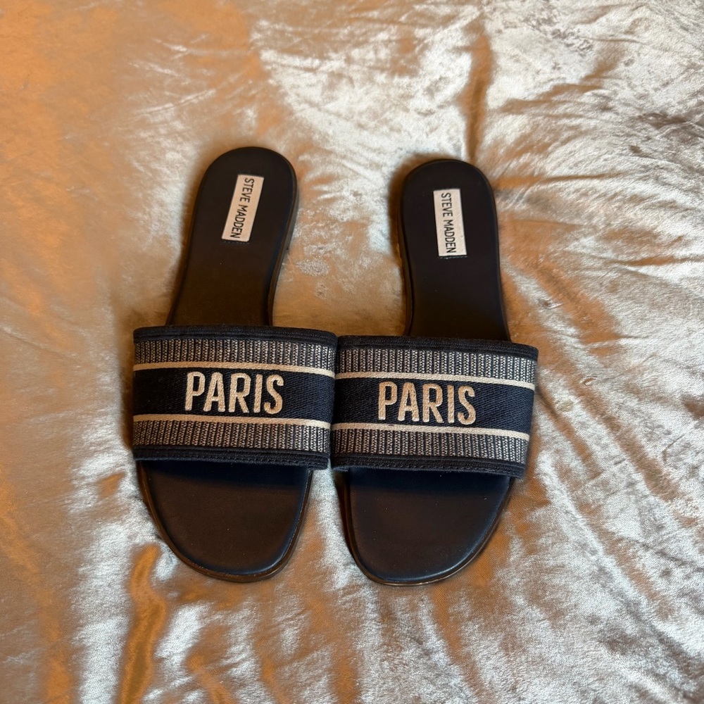 Steve Madden Black and Silver Sandals